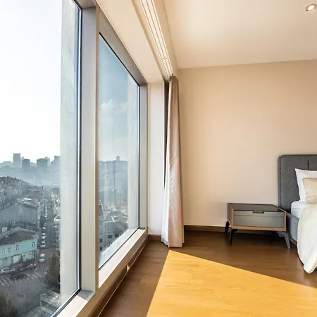 Elegant 3 Bdr With Pool, Gym & Parking * Стамбул