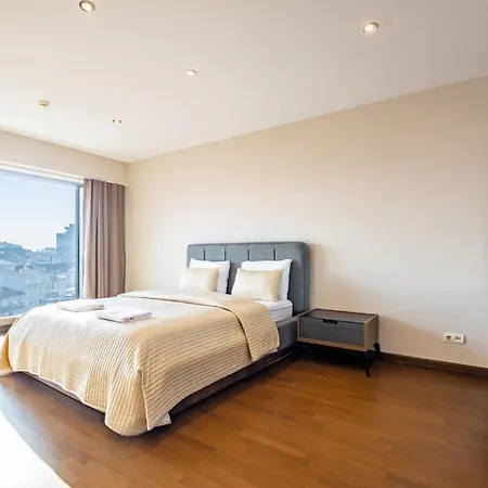 Апартаменты Elegant 3 Bdr With Pool, Gym & Parking *