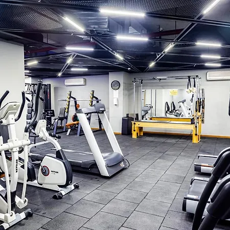 Elegant 3 Bdr With Pool, Gym & Parking * Стамбул