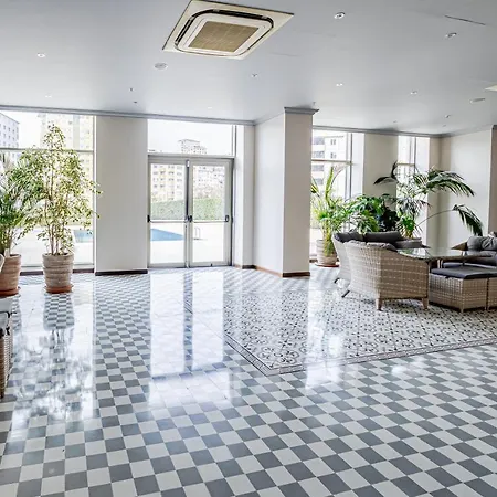 Elegant 3 Bdr With Pool, Gym & Parking