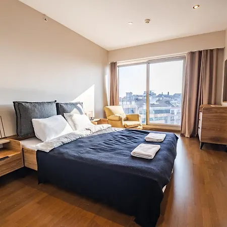 Elegant 3 Bdr With Pool, Gym & Parking Апартаменты