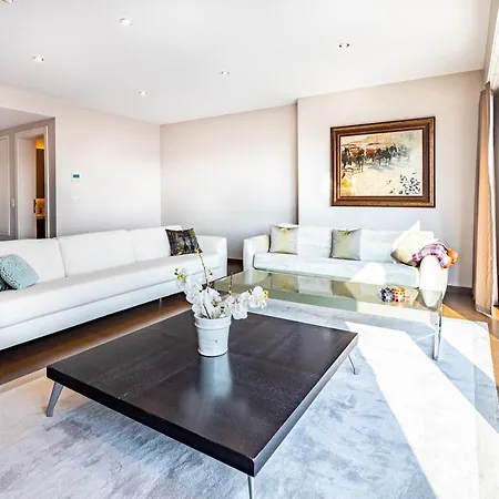 Elegant 3 Bdr With Pool, Gym & Parking * اسطنبول