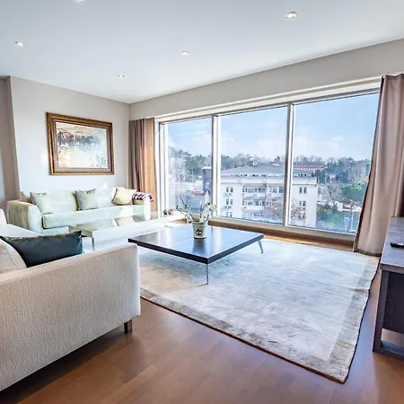 Elegant 3 Bdr With Pool, Gym & Parking * איסטמבול