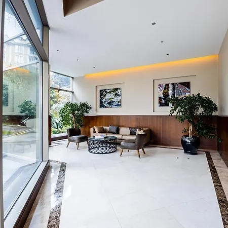 Elegant 3 Bdr With Pool, Gym & Parking איסטמבול